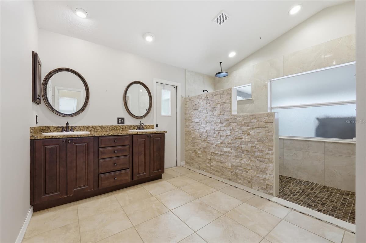 13842 GREATER PINES BOULEVARD — photo 27 of 69