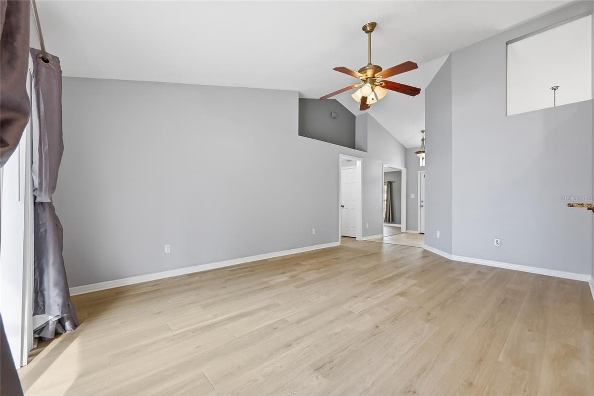 13842 GREATER PINES BOULEVARD — photo 18 of 69