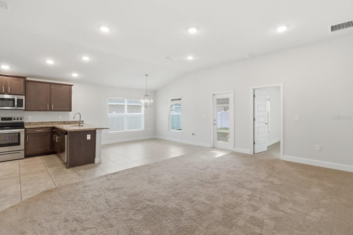 4493 2ND COURT — photo 7 of 44