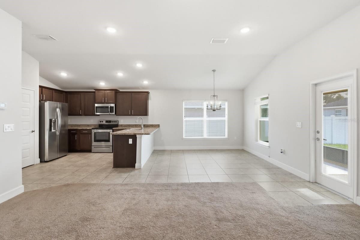 4493 2ND COURT — photo 9 of 44
