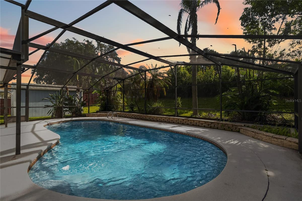 656 LITTLE WEKIVA ROAD — photo 32 of 37