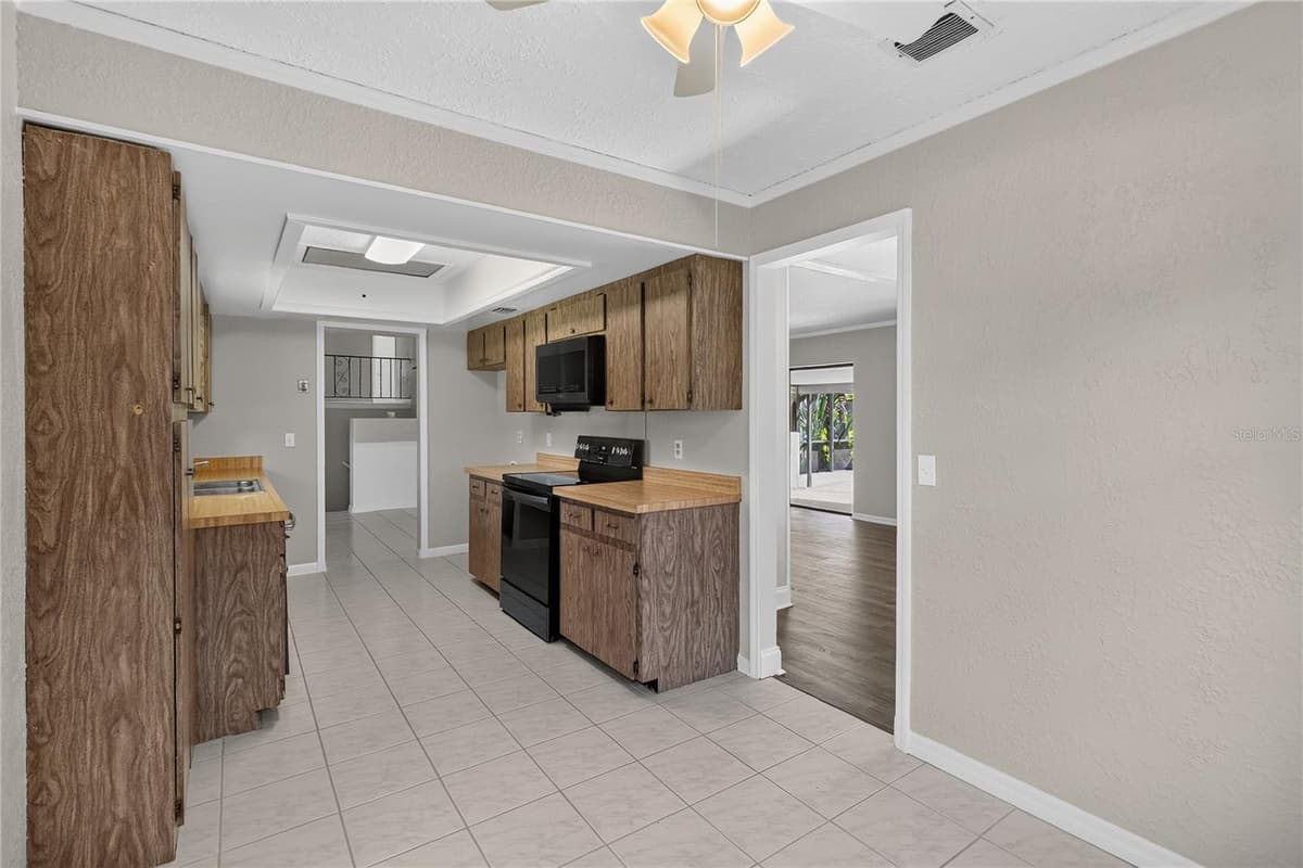 656 LITTLE WEKIVA ROAD — photo 14 of 37