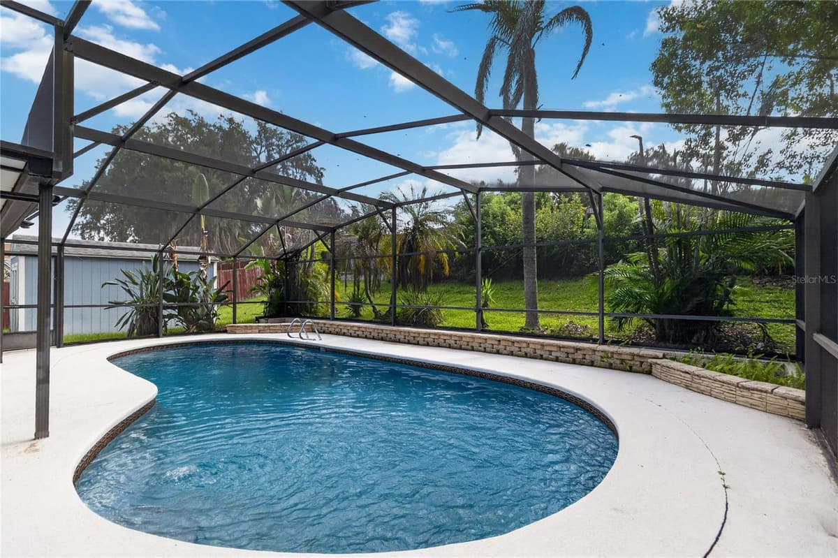 656 LITTLE WEKIVA ROAD — photo 4 of 37