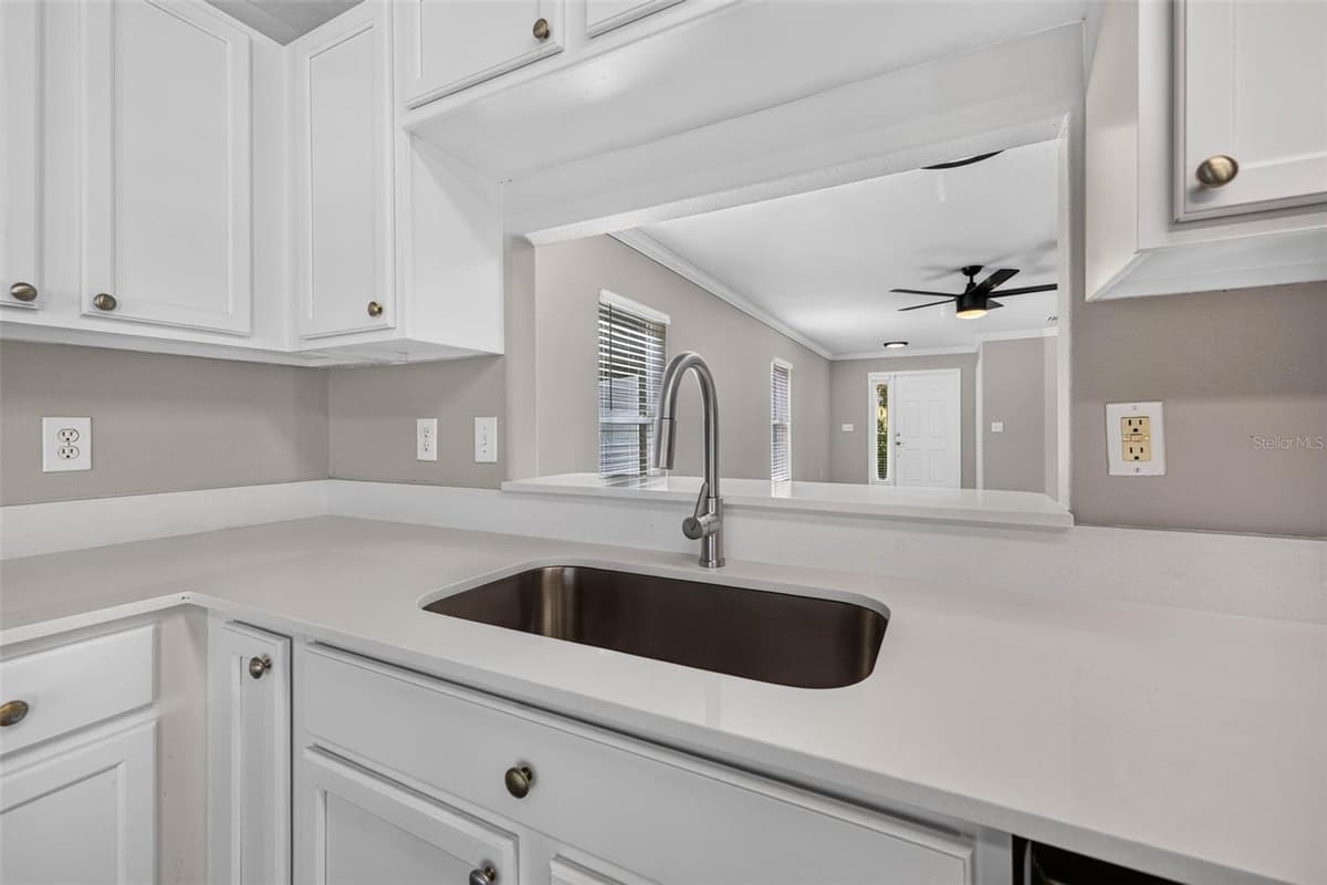 10629 SHADY PRESERVE DRIVE — photo 15 of 33