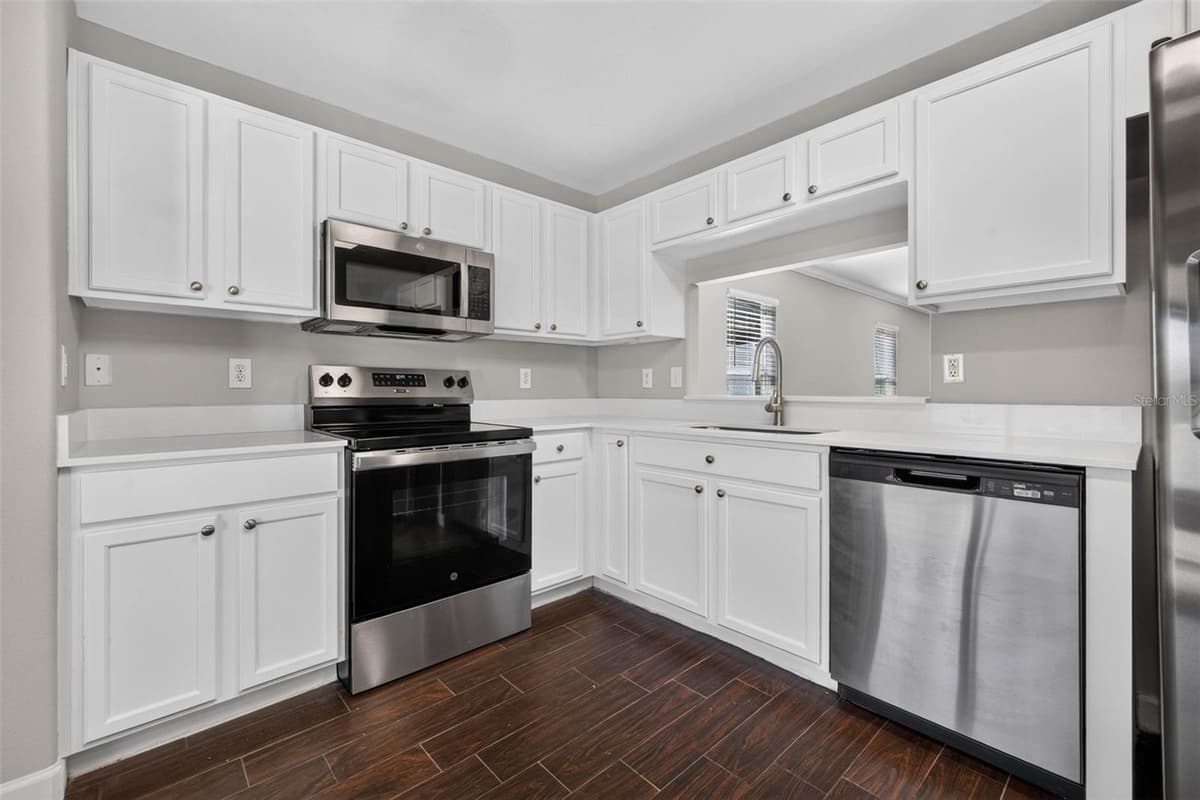 10629 SHADY PRESERVE DRIVE — photo 14 of 33