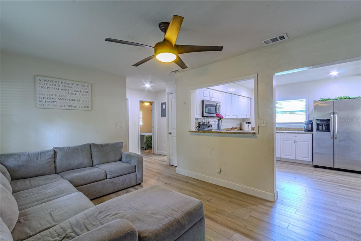 1026 SARITA STREET — photo 18 of 28