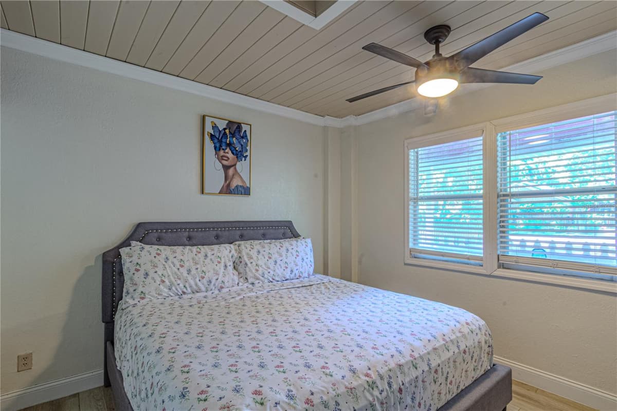 1026 SARITA STREET — photo 9 of 28