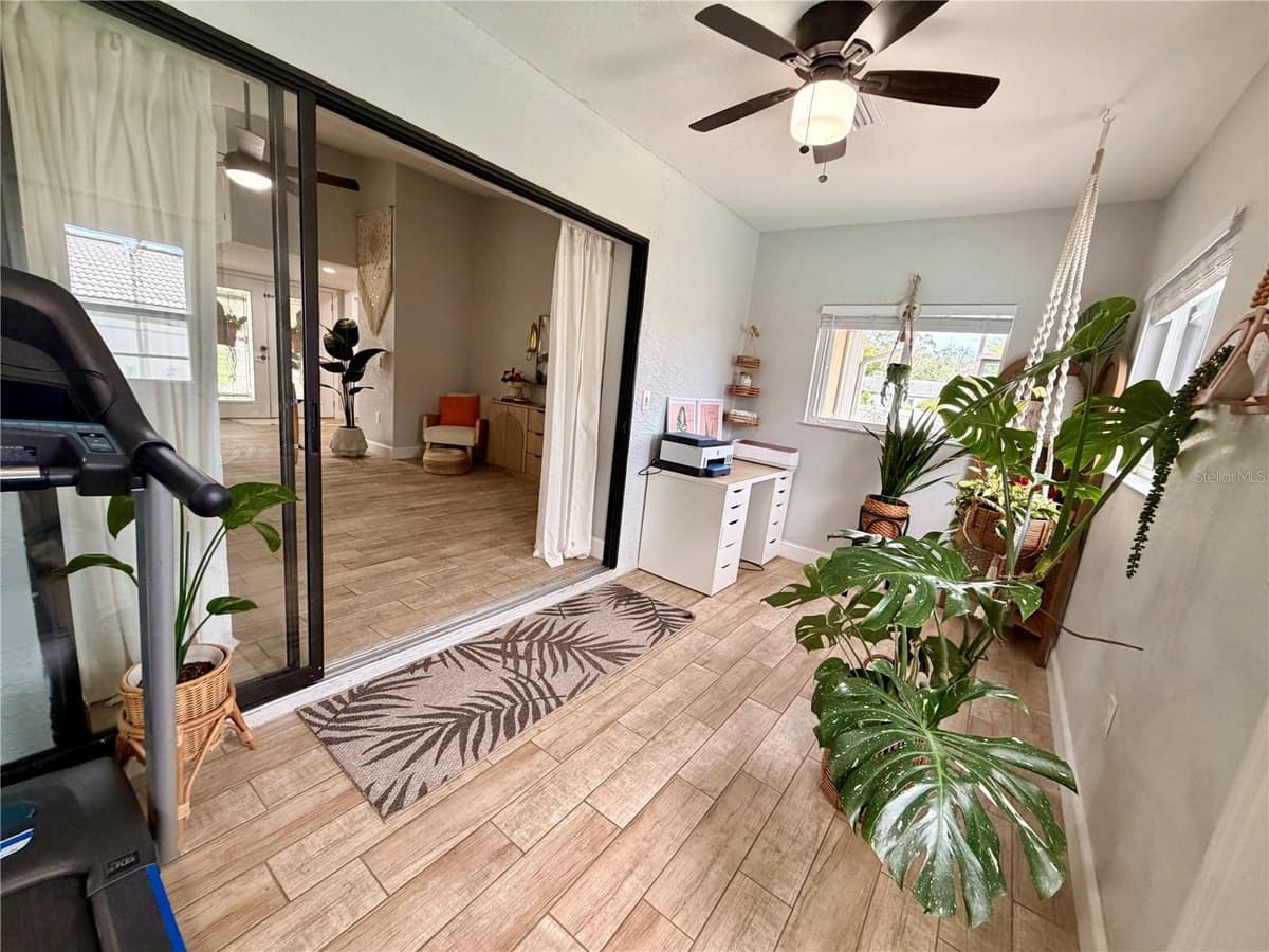 11450 LINDEN DRIVE — photo 44 of 99