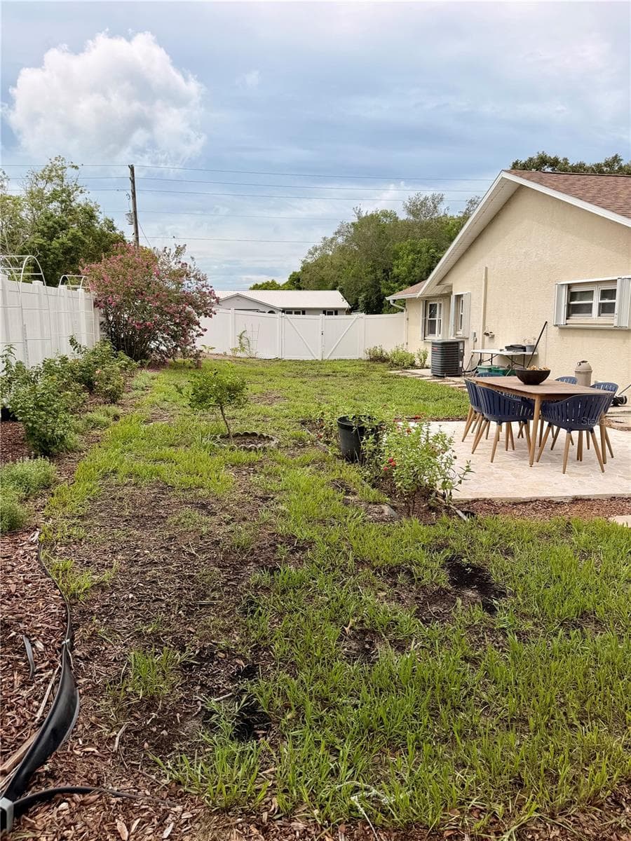 11450 LINDEN DRIVE — photo 89 of 99
