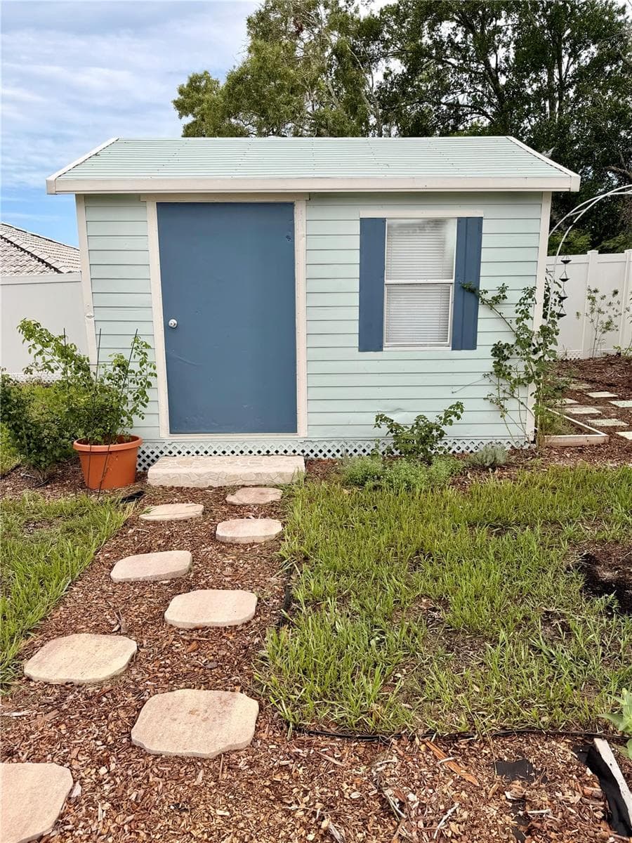 11450 LINDEN DRIVE — photo 86 of 99