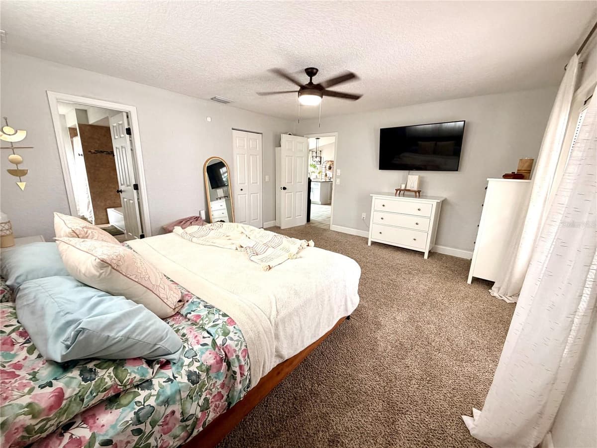 11450 LINDEN DRIVE — photo 3 of 99