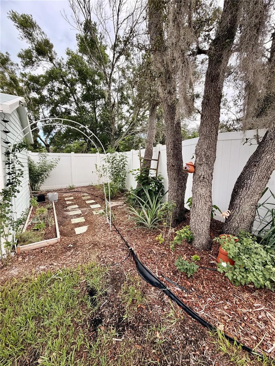 11450 LINDEN DRIVE — photo 88 of 99