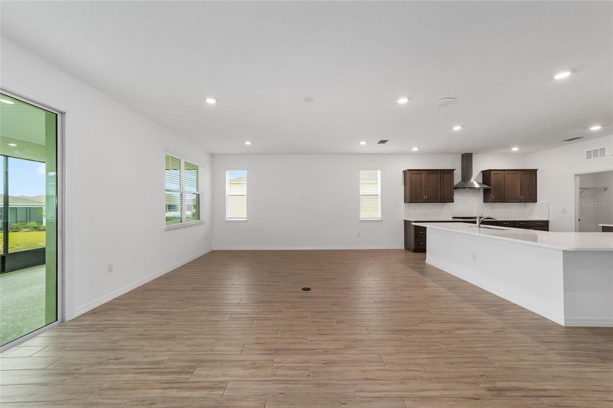 10354 105TH TERRACE — photo 12 of 46