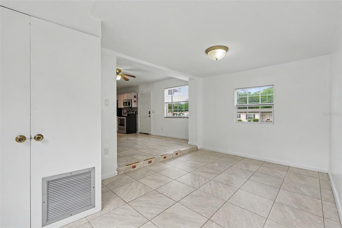 9447 MILAM WAY — photo 13 of 46