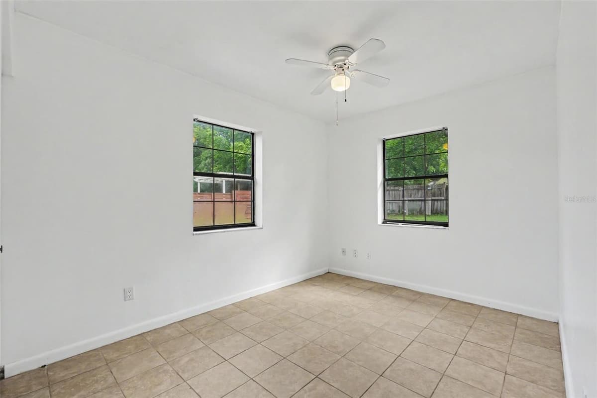 9447 MILAM WAY — photo 37 of 46