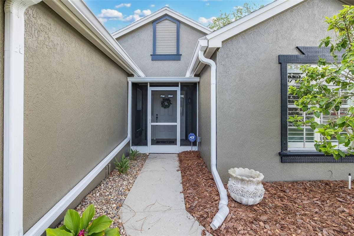 4242 NORTHAMPTON DRIVE — photo 3 of 44