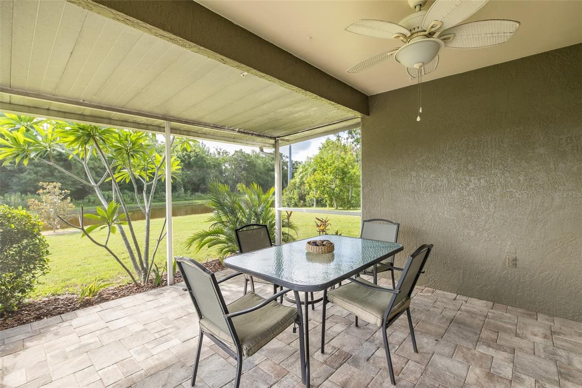4242 NORTHAMPTON DRIVE — photo 33 of 44