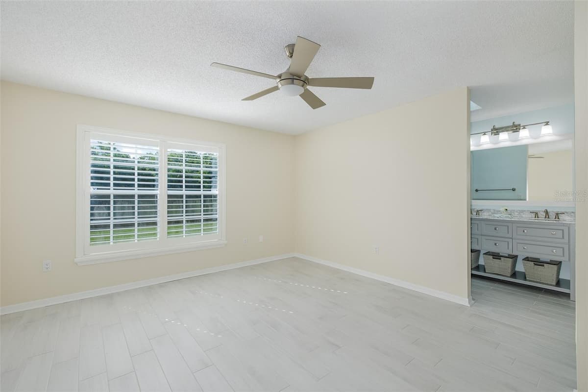 4242 NORTHAMPTON DRIVE — photo 18 of 44
