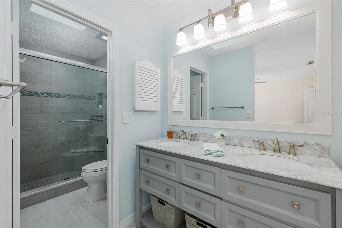 4242 NORTHAMPTON DRIVE — photo 22 of 44