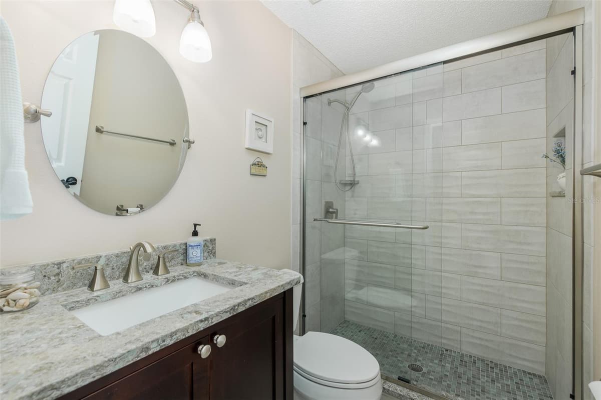 4242 NORTHAMPTON DRIVE — photo 27 of 44