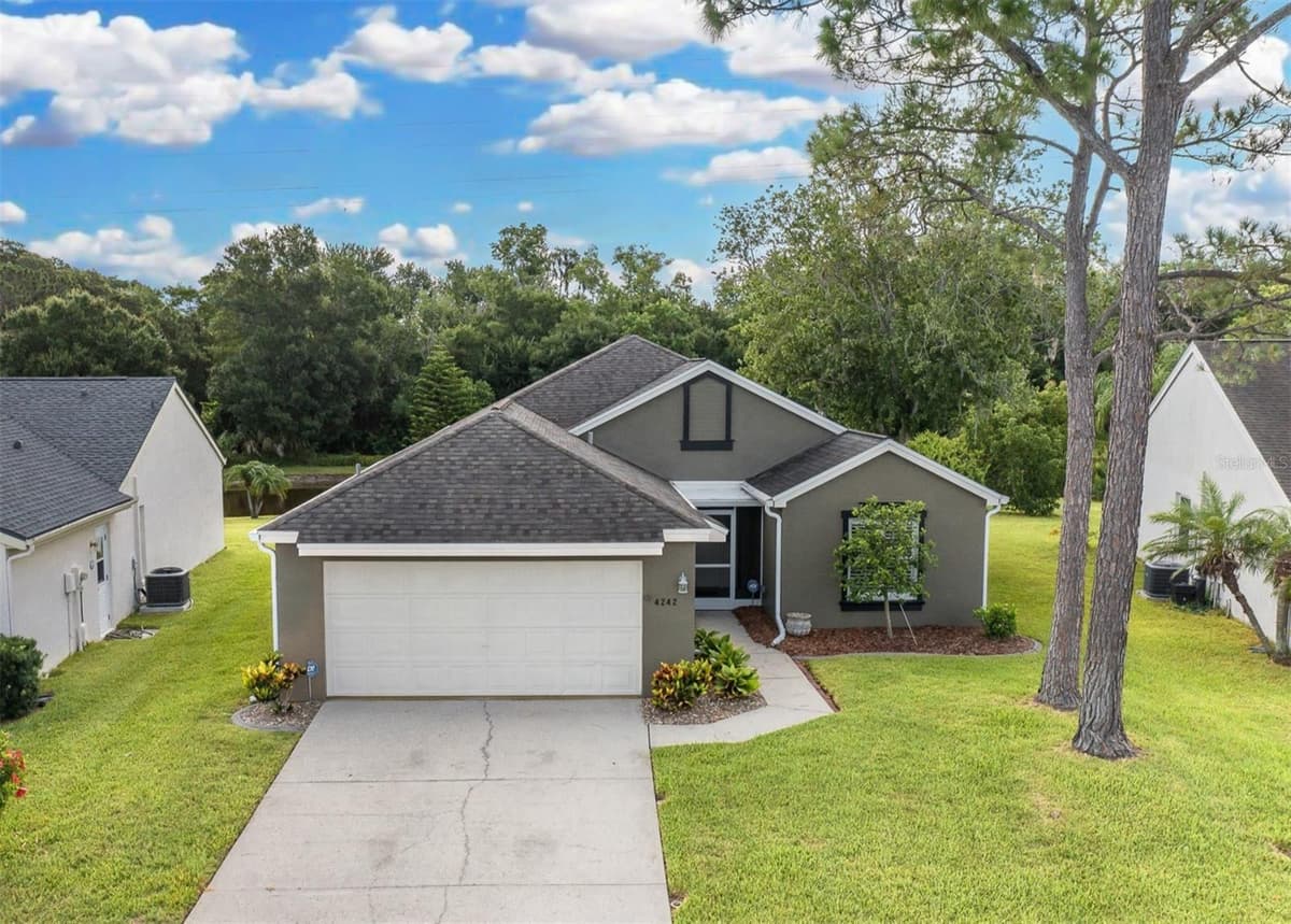 4242 NORTHAMPTON DRIVE — photo 37 of 44