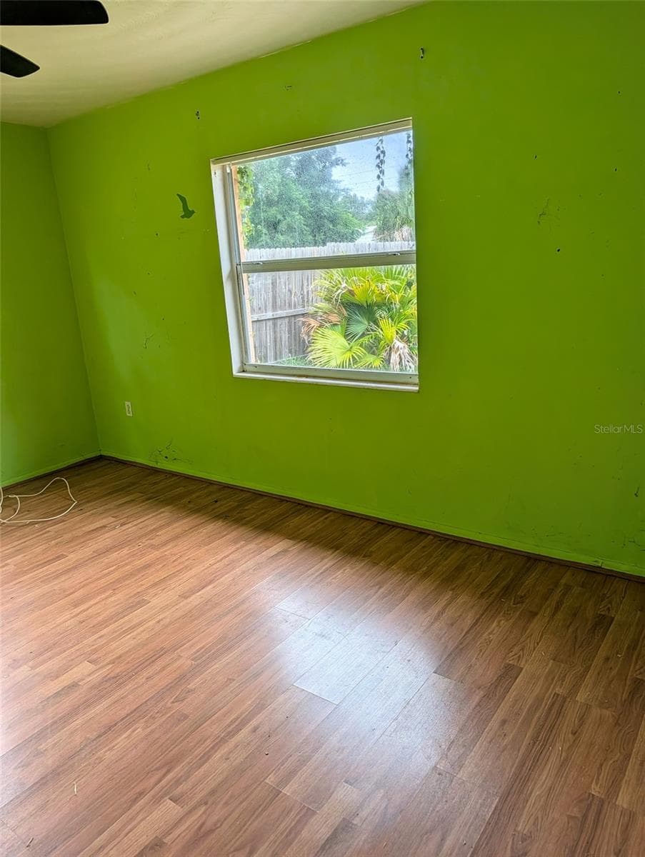 604 HAMLIN STREET — photo 17 of 18