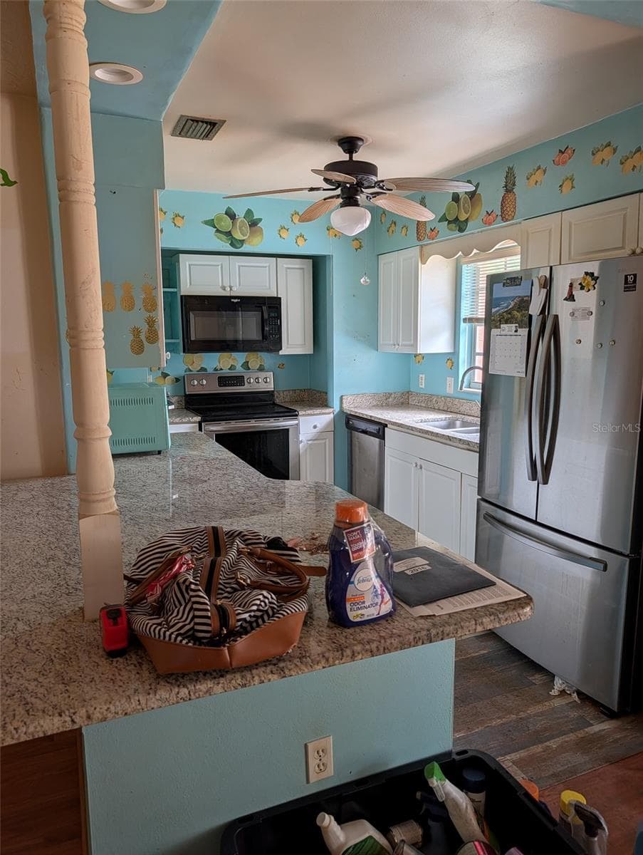 604 HAMLIN STREET — photo 3 of 18