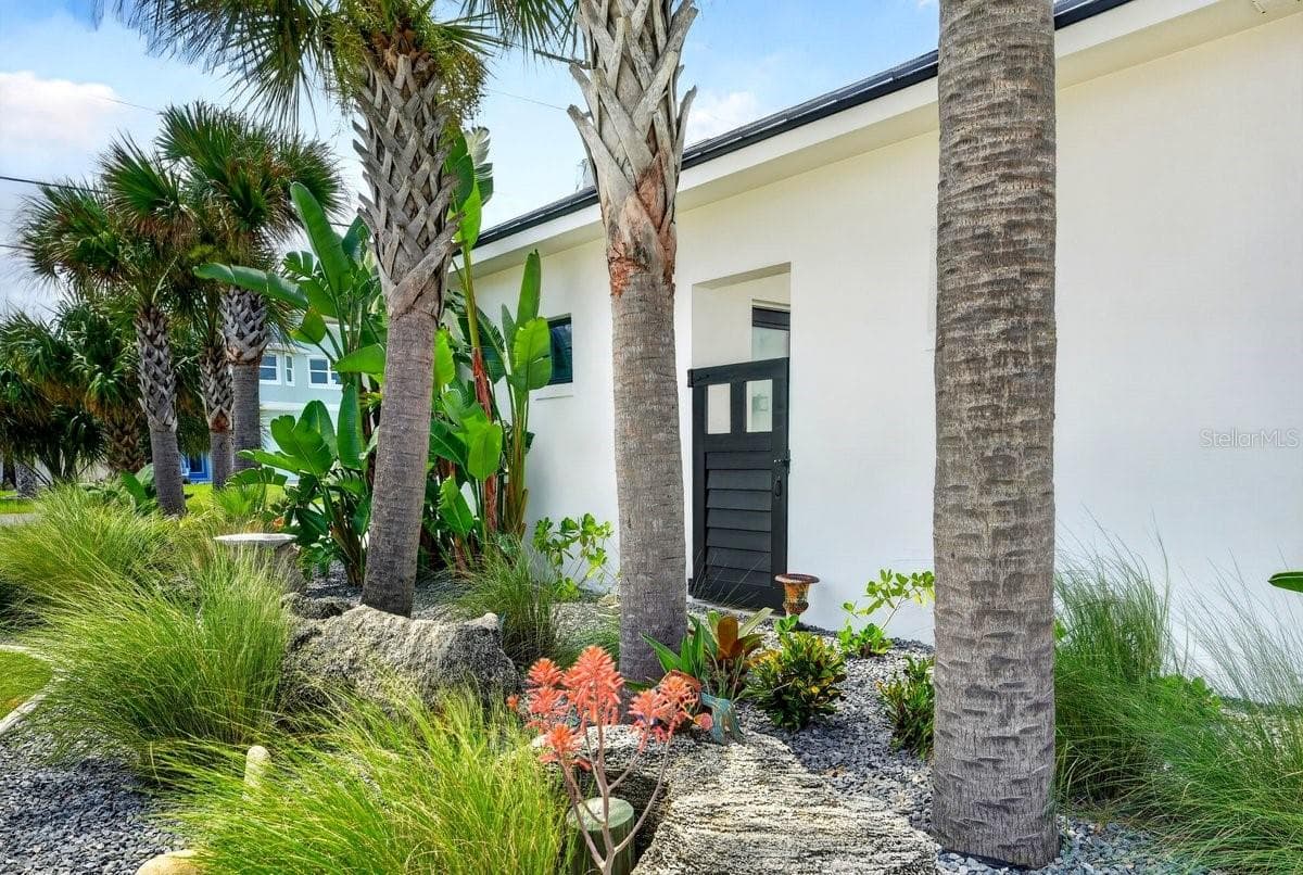 2574 OCEAN SHORE BOULEVARD — photo 8 of 58