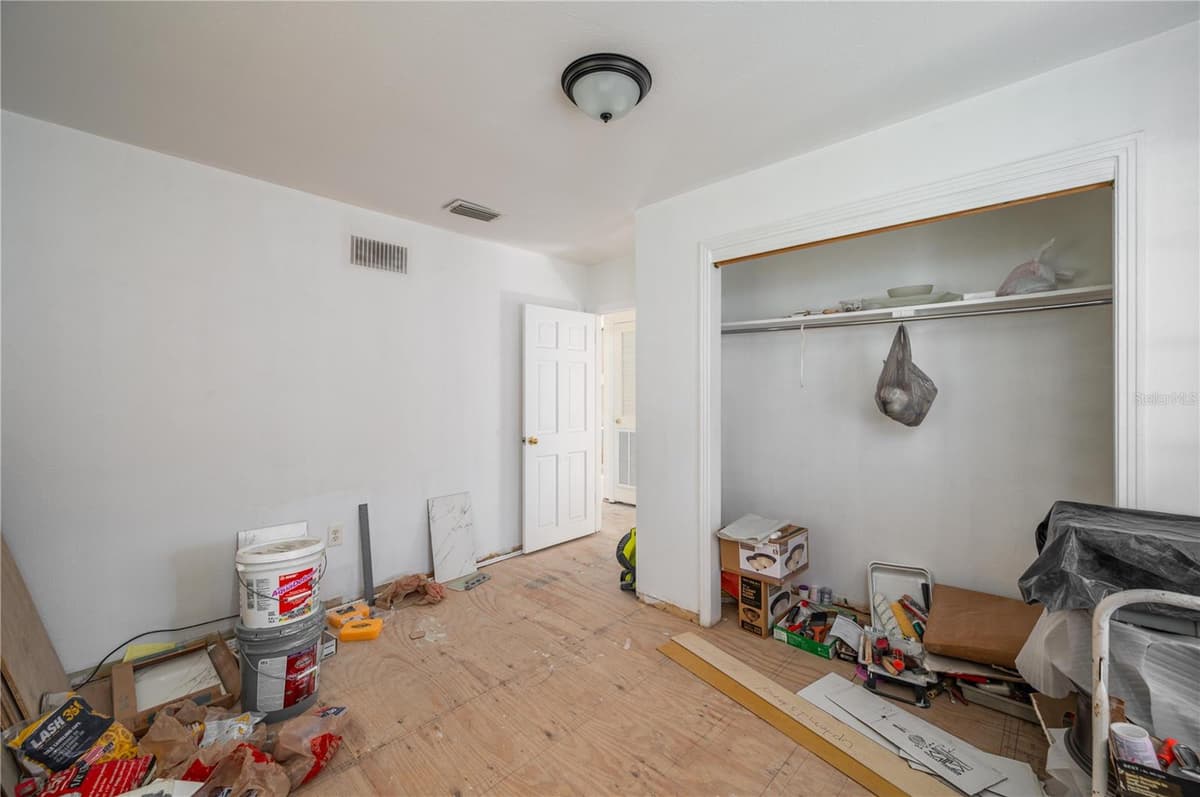 3905 N CLEARFIELD AVE — photo 23 of 25