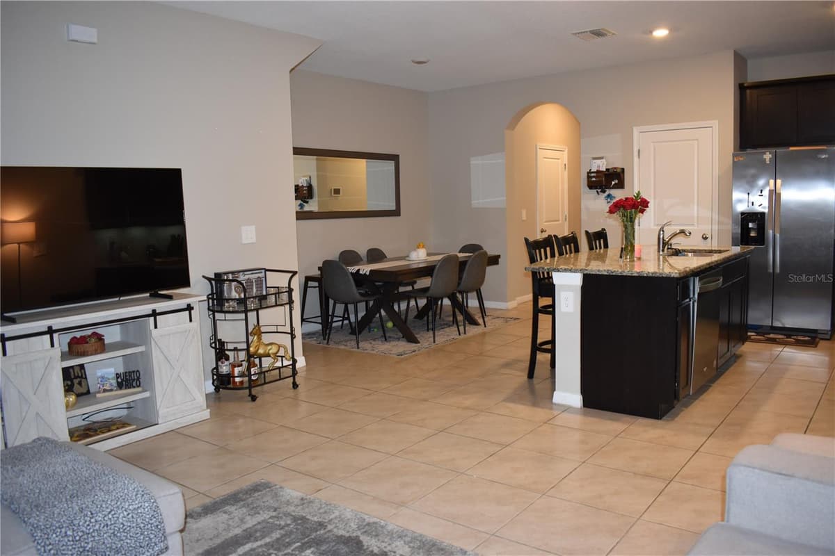 6572 SERENITY FALL LANE — photo 4 of 33