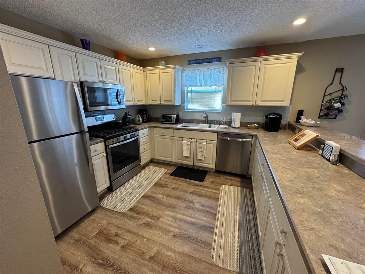 1631 EDISTO LANE — photo 9 of 22