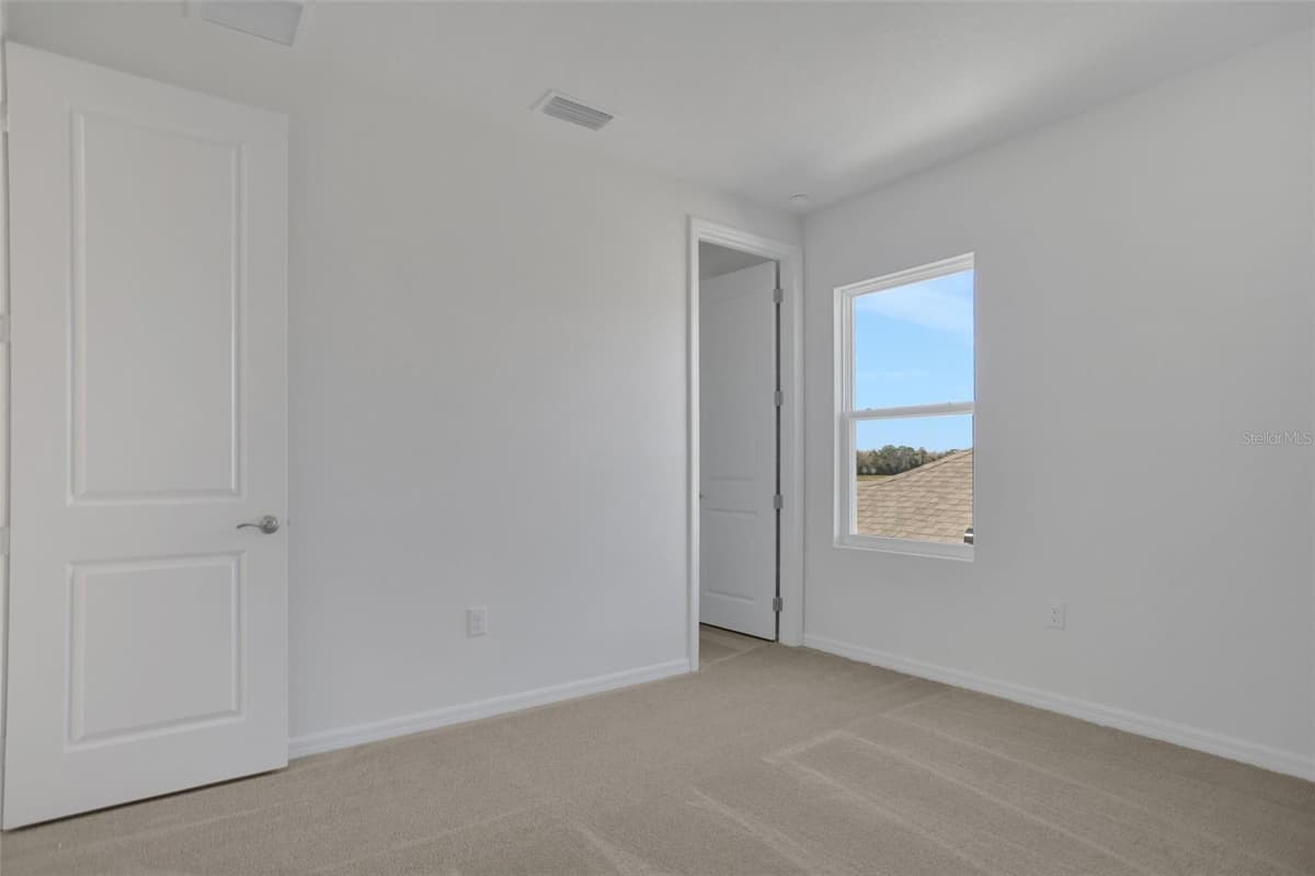 4458 FIREFLY LANE — photo 8 of 47