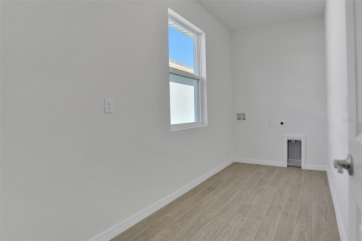 4458 FIREFLY LANE — photo 36 of 47