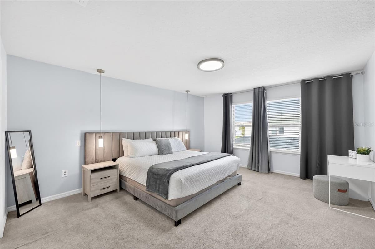 2417 DUBAI STREET — photo 17 of 58