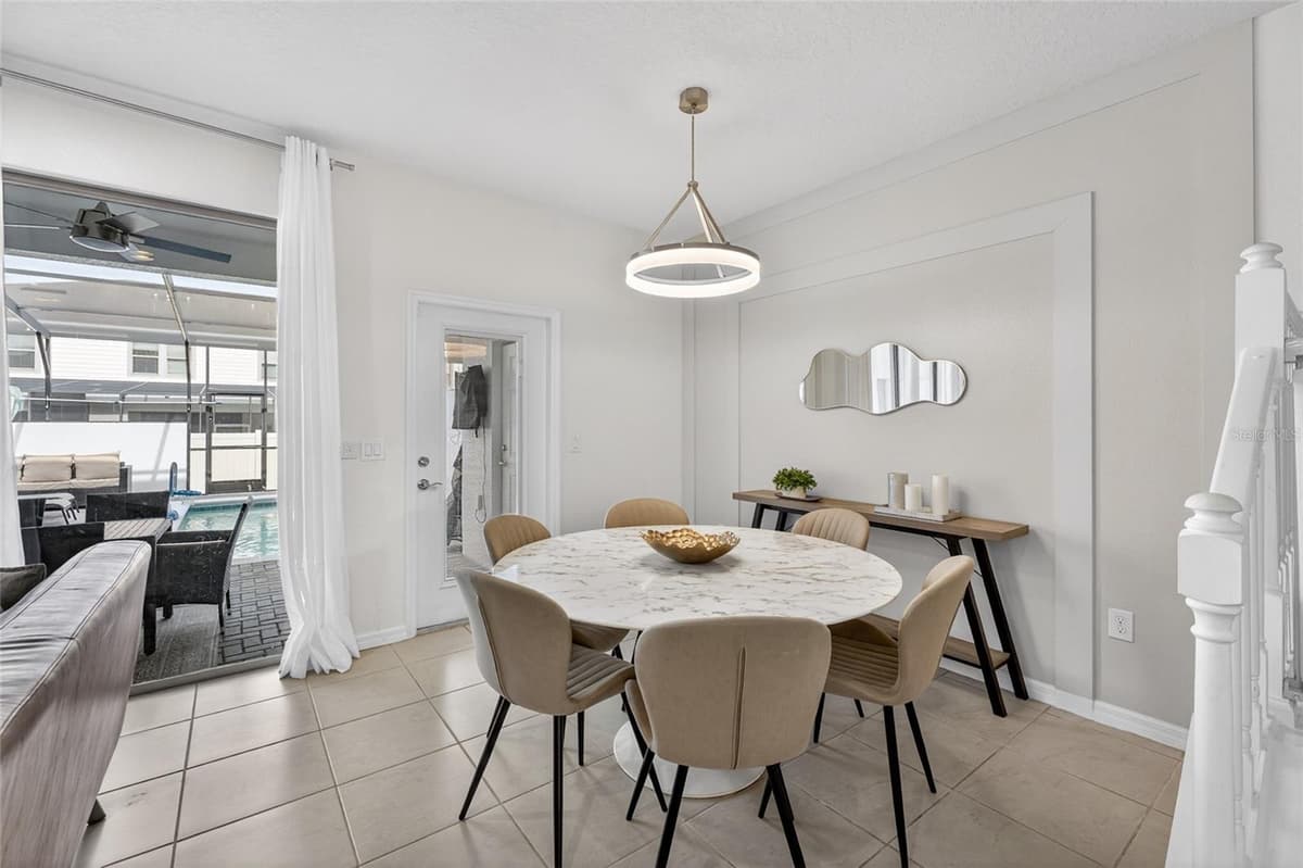 2417 DUBAI STREET — photo 37 of 58