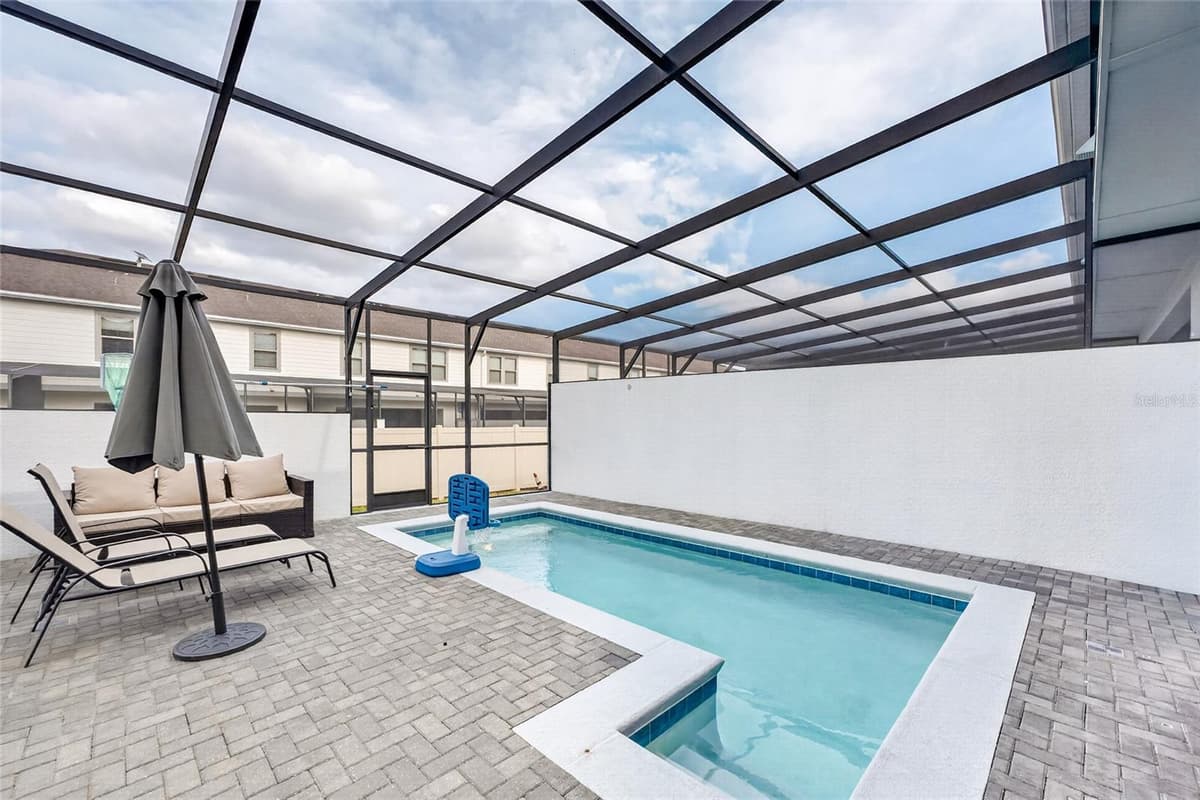 2417 DUBAI STREET — photo 44 of 58