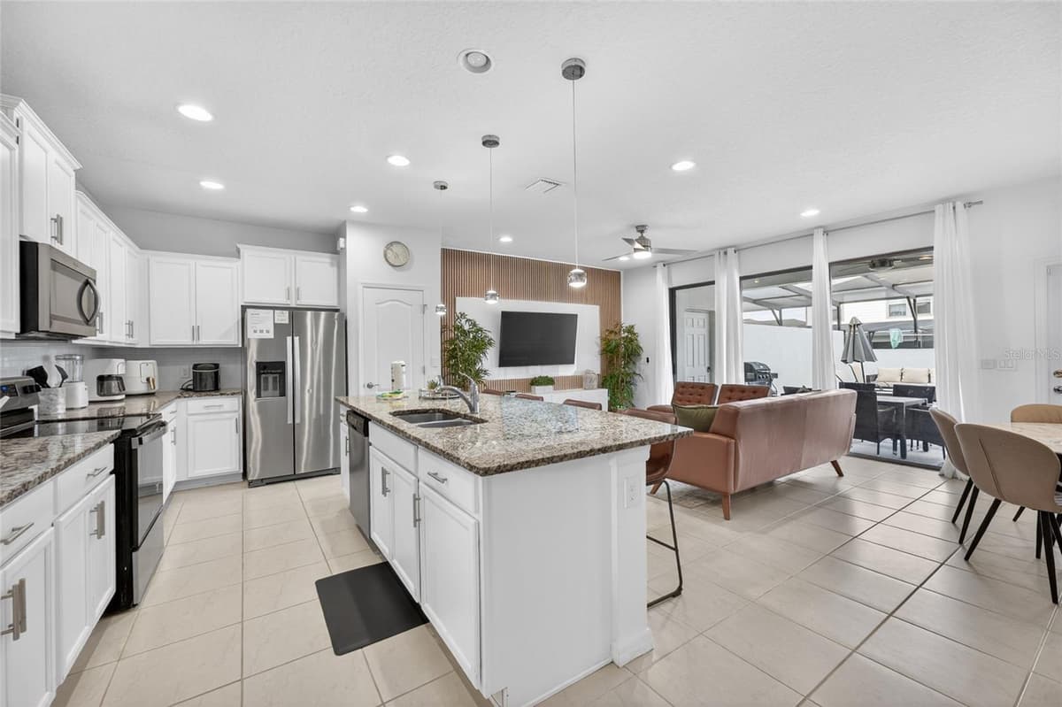 2417 DUBAI STREET — photo 31 of 58