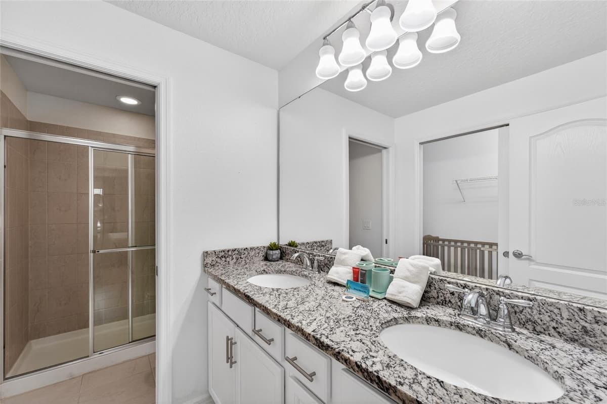 2417 DUBAI STREET — photo 20 of 58
