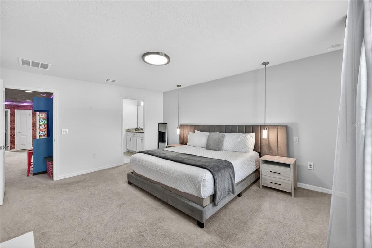 2417 DUBAI STREET — photo 18 of 58