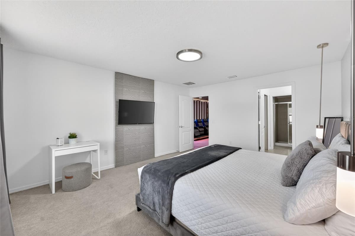 2417 DUBAI STREET — photo 19 of 58