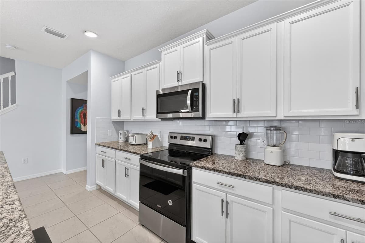 2417 DUBAI STREET — photo 34 of 58