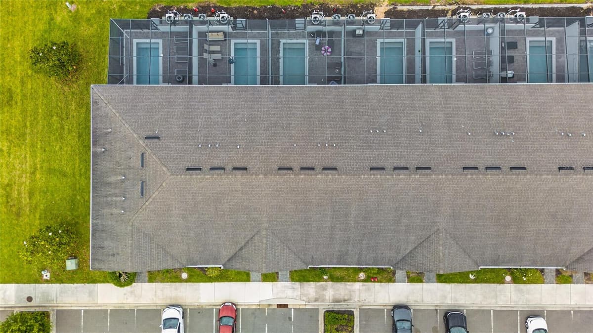 2417 DUBAI STREET — photo 49 of 58