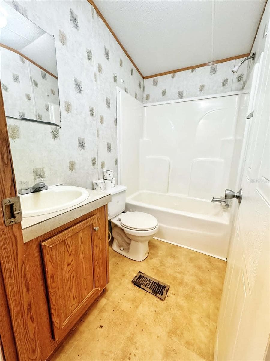 612 MORGAN ROAD — photo 34 of 38