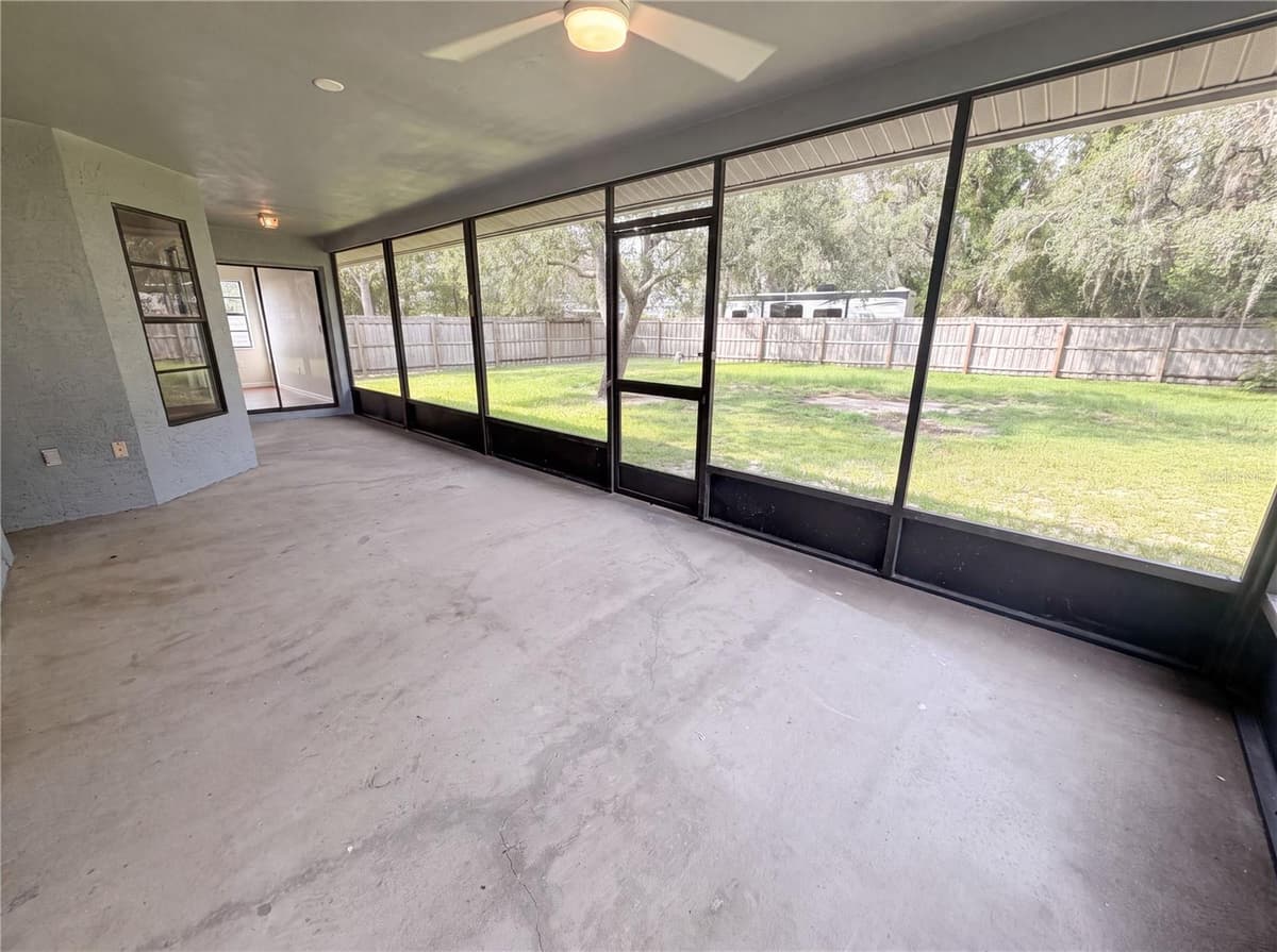 3333 AGAR AVENUE — photo 25 of 27