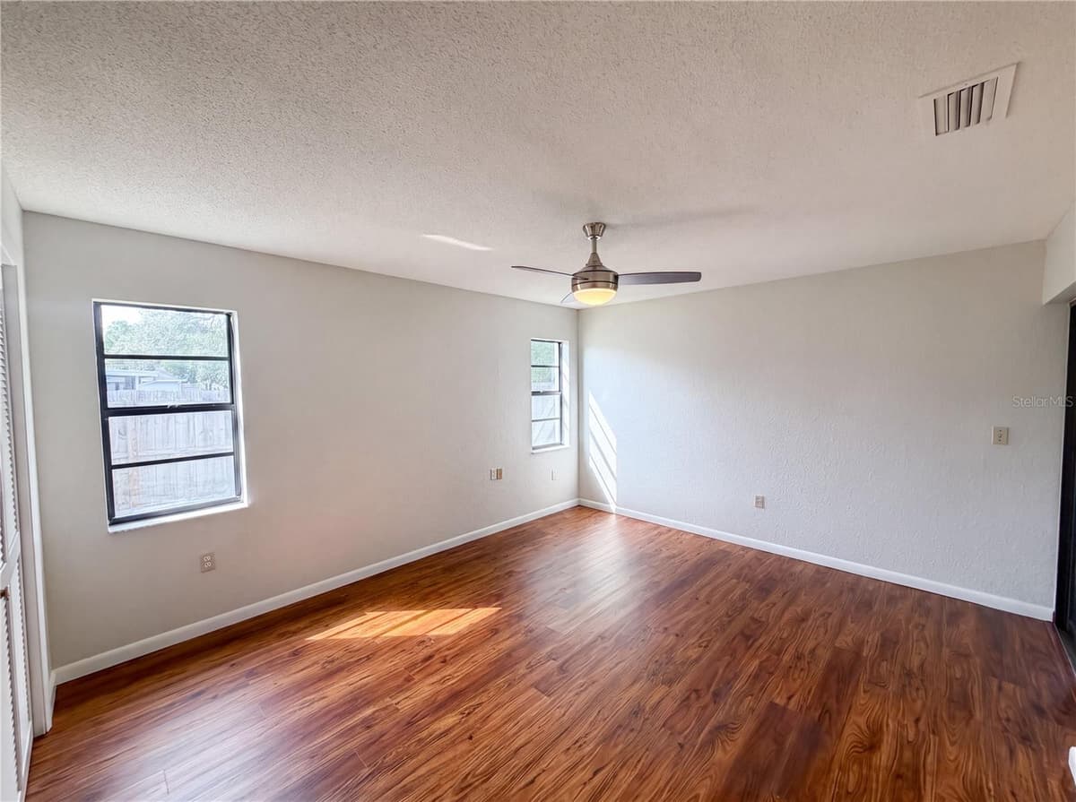 3333 AGAR AVENUE — photo 18 of 27