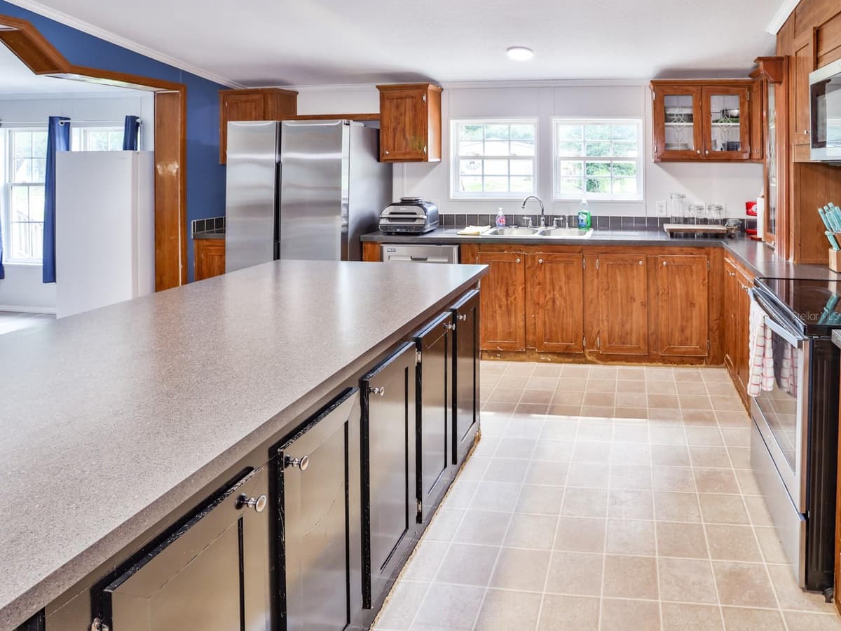 1120 SADDLEWOOD BOULEVARD — photo 11 of 41