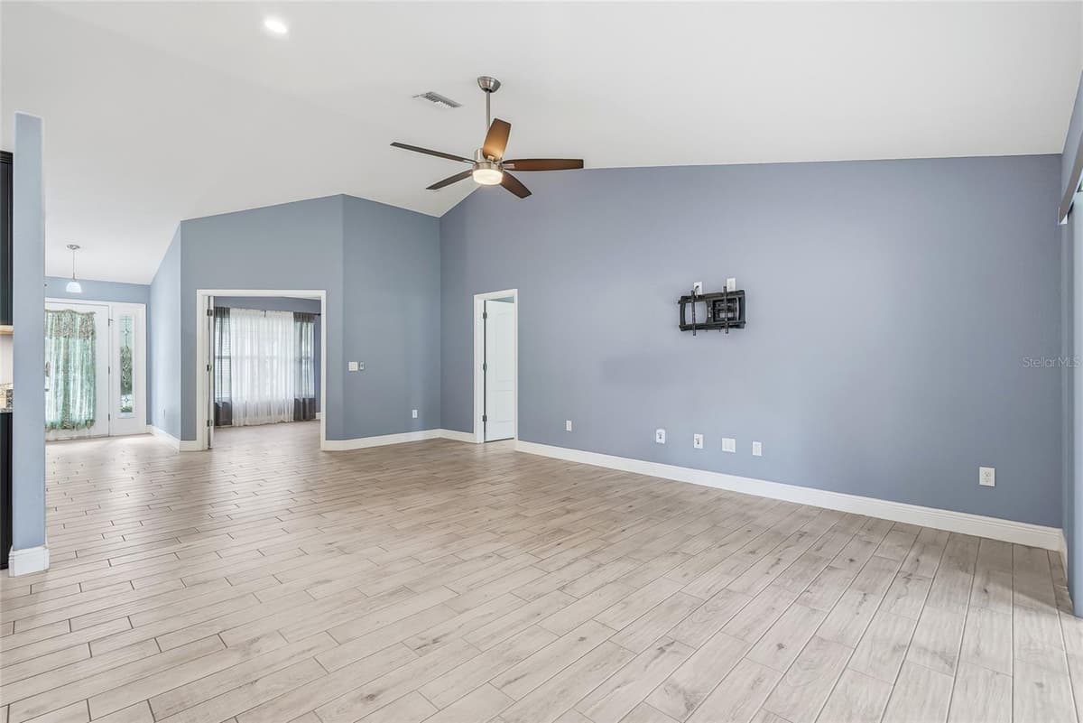 1180 BATTERSEA AVENUE — photo 14 of 72