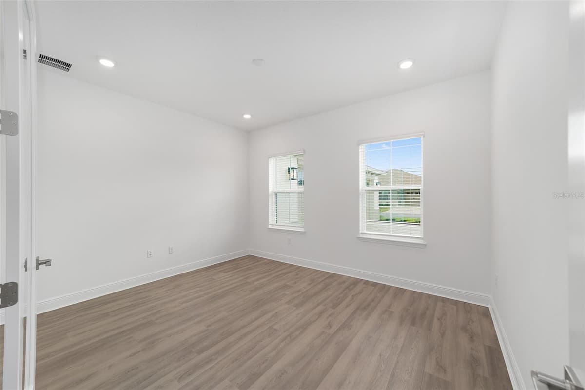 10787 96TH LANE — photo 33 of 50
