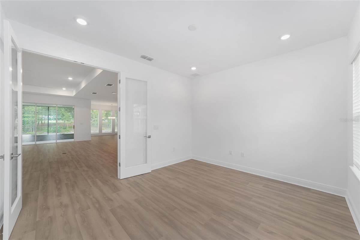 10787 96TH LANE — photo 34 of 50