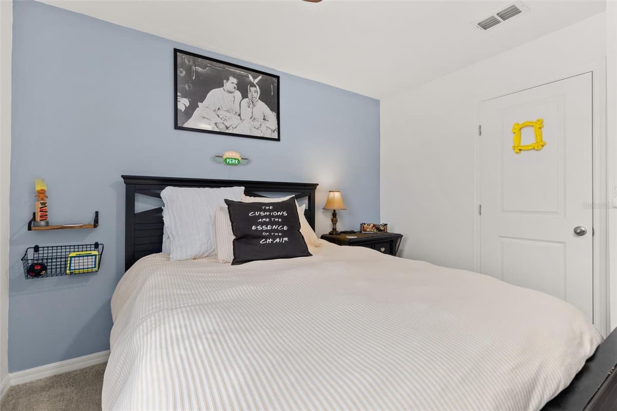 161 MANDOVI STREET — photo 34 of 51